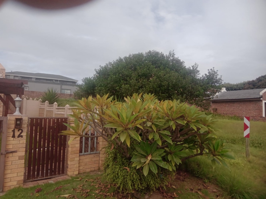Commercial Property for Sale in Wavecrest Eastern Cape
